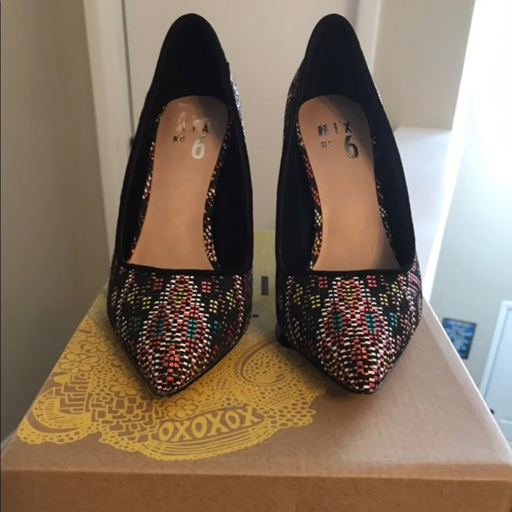 Mix No. 6 Black Heels W Color Design, 6. NWOT